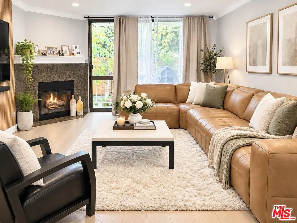 1854 S Beverly Glen Blvd #304