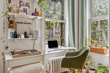 29 1/2 Morton Street, #2B