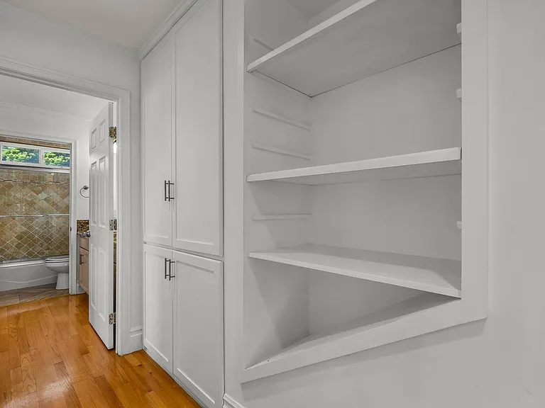 815 Broadway St #1 — Photo 16