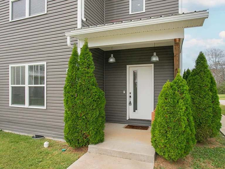3637 Hydes Ferry Rd — Photo 16