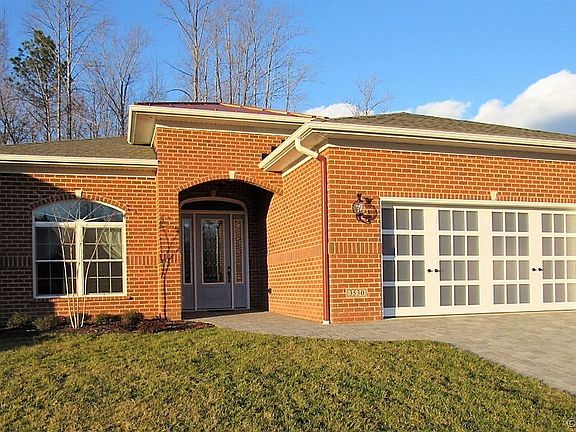3rd image of 3494 Rock Creek Villas