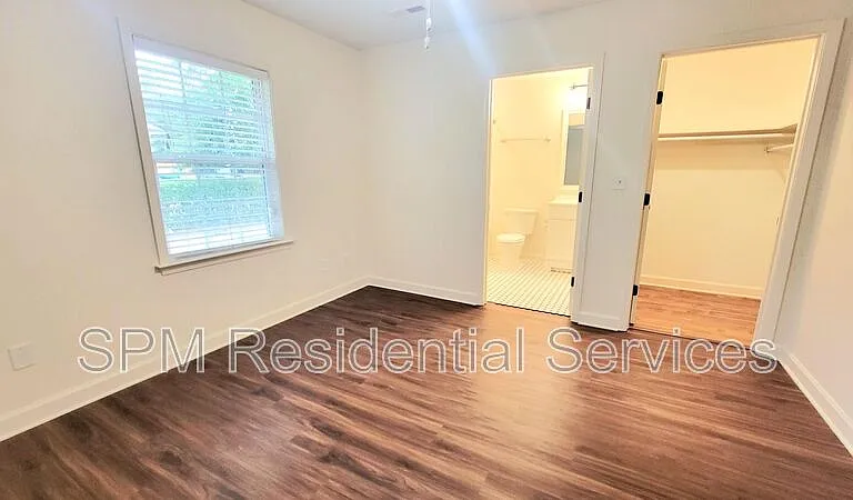 408 Pine Hills Dr — Photo 14