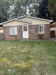 6262 E Forteen Mile Rd, Warren, MI, 48092