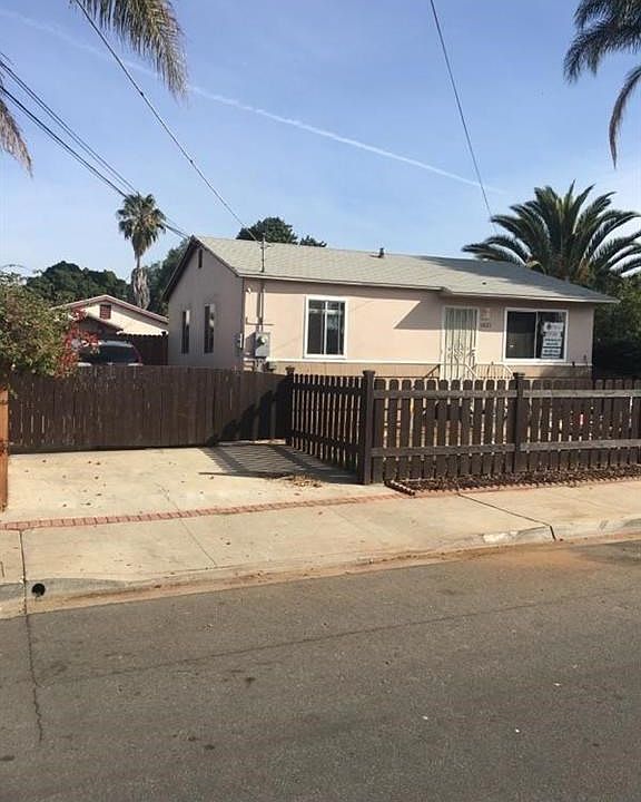 1st image of 1821-23 Palm Ave