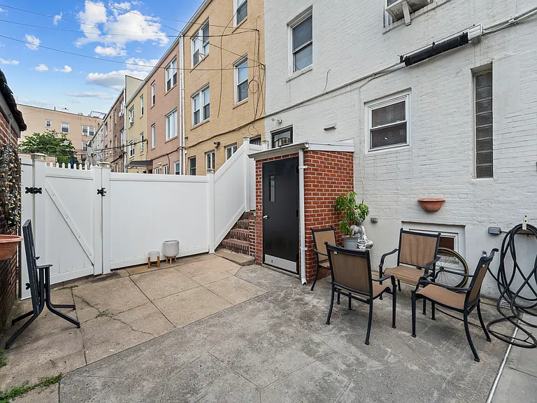 21-62 28th St #1 — Photo 32