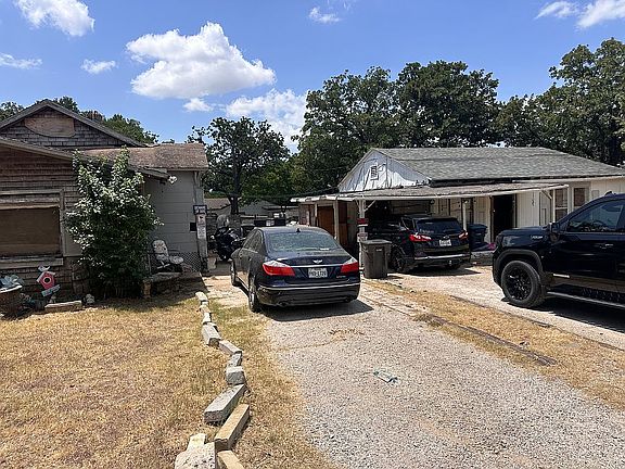 4th image of 4402 Pierce Ave