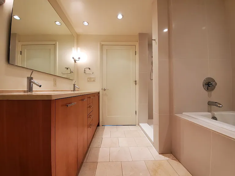 10700 NE 4th St #328 — Photo 20