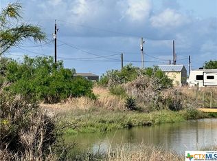 243 Allen M Parks Dr, Rockport, TX 78382