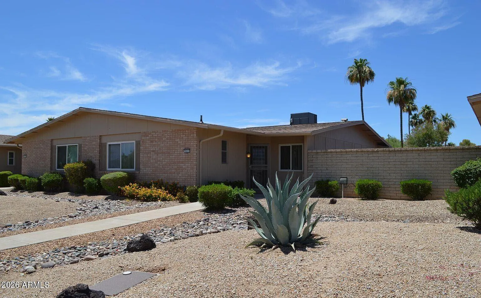 1 bed, 1.0 bath, 994 sqft, $1,400 — Photo 1