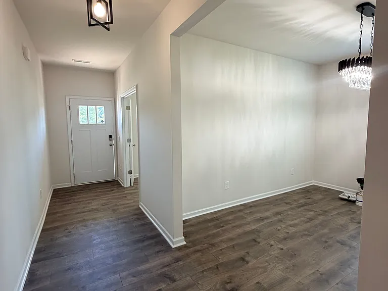 1121 Tilburn Ter — Photo 15