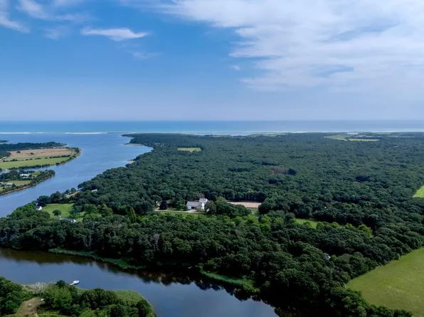 41 Cobbs Hill Road, Chilmark, MA 02535