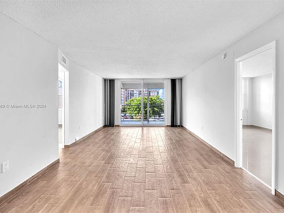 2nd image of 1300 Saint Charles Pl APT 407