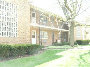 409 W Judd Street #FL 1ST, Woodstock, IL 60098