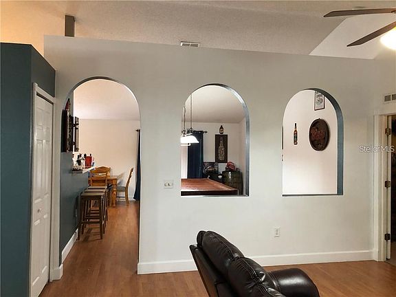 5th image of 945 Jayhil Dr