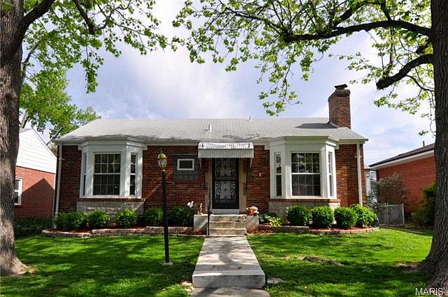 1st image of 5419 Winona Ave