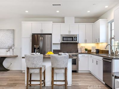 213 Elkhorn, Irvine, CA, 92618