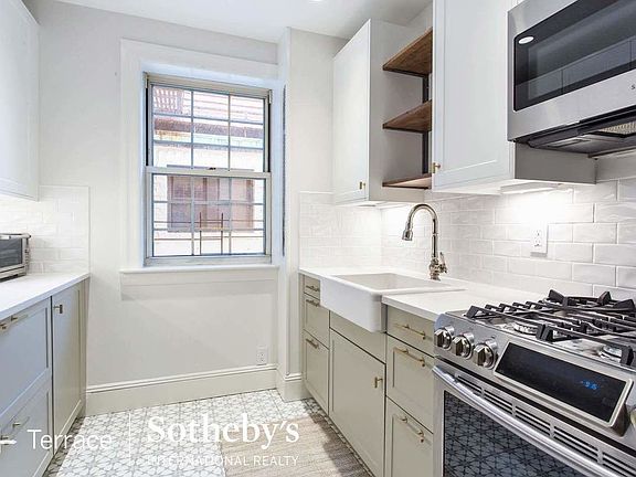 5th image of 4 Dartmouth St APT 510