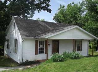 431 E Reservoir Ave, Central City, KY 42330