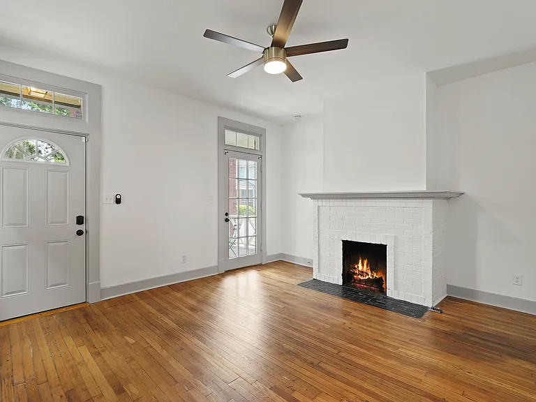 902 E Bolton St #A — Photo 9