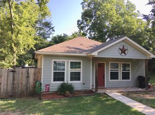 319 E Shepherd St, Denison, TX 75021