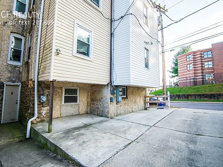 5700 N 20th St #UPPER — Photo 25