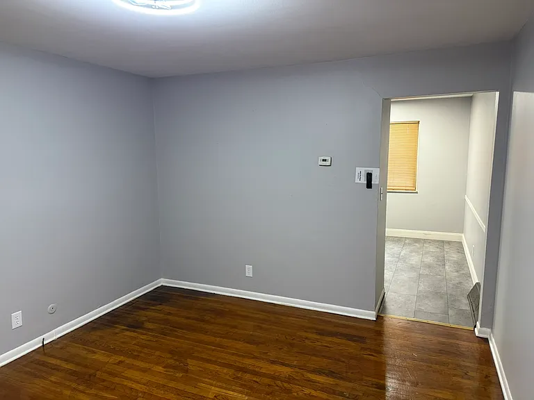 905 North Meadows Court - D — Photo 8