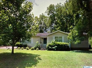 1213 Hoke St, Gadsden, AL 35903