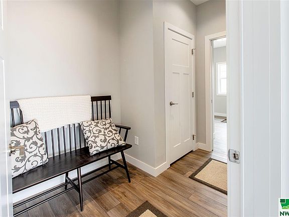 4th image of 3600 Prairie Ln