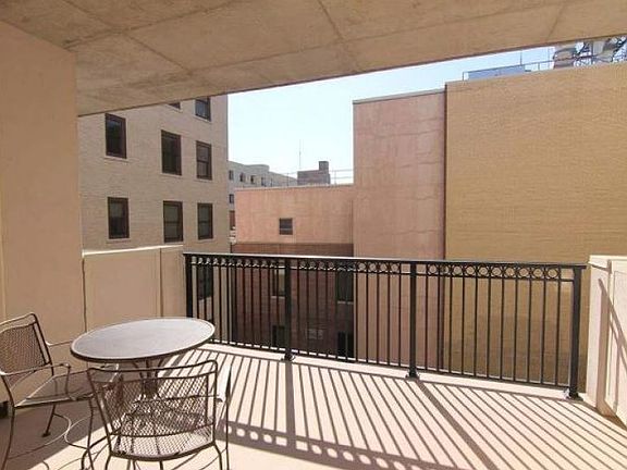 5th image of 123 W Washington Ave Unit 705