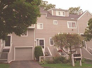 36 Country Pl #36, Shelton, CT 06484