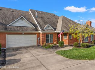 131 Sugartree Ln, Versailles, KY