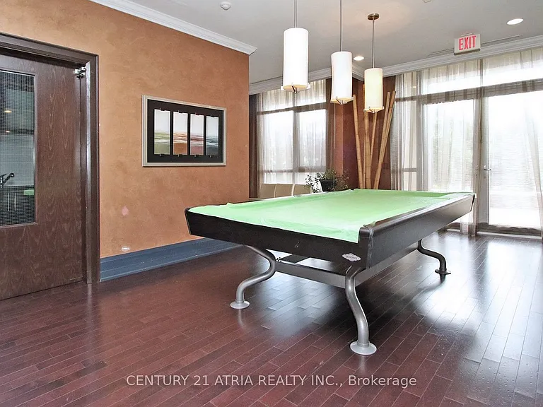 57 Upper Duke Cres #311D — Photo 46