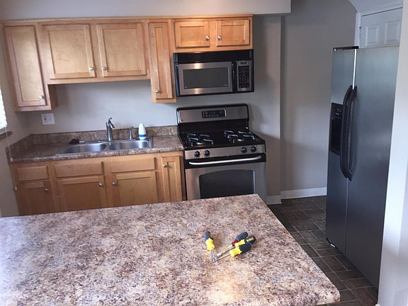 4th image of 1084 Sells Ave APT F