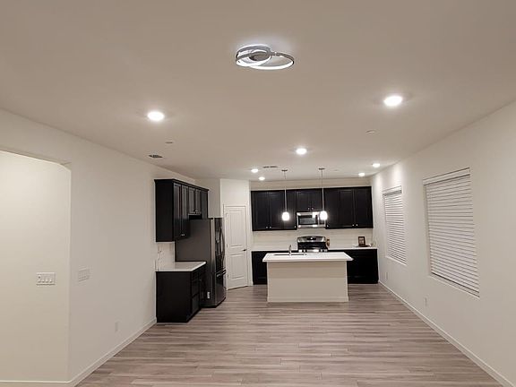 3rd image of 1630 Chanticleer Ln