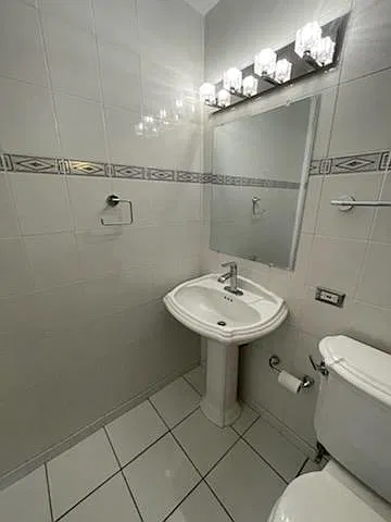1960 N Lincoln Park West Ave #1607