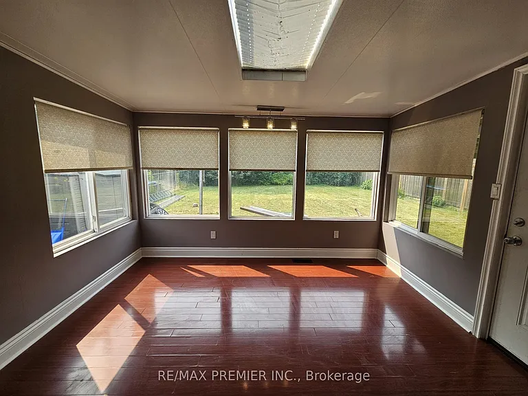 147 Calvington Dr #MAIN FLOOR — Photo 9