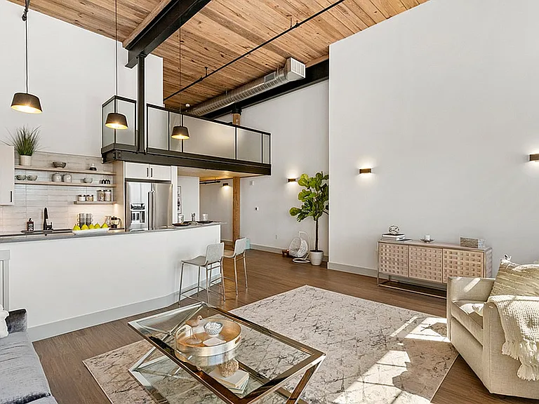 Riverwalk Lofts — Photo 21