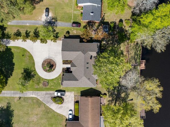 220 Shoreline Drive, New Bern, NC 28562