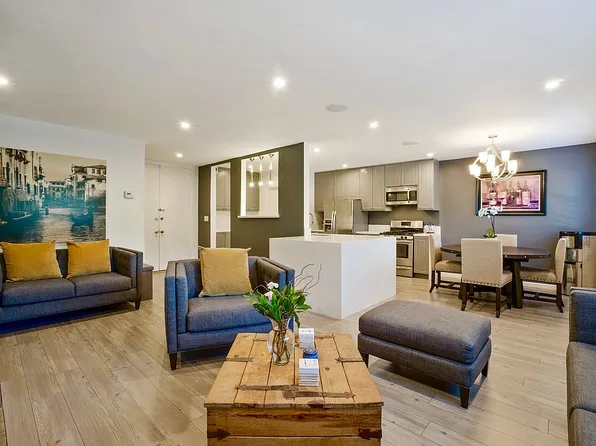 10707 Camarillo St APT 112, North Hollywood, CA 91602