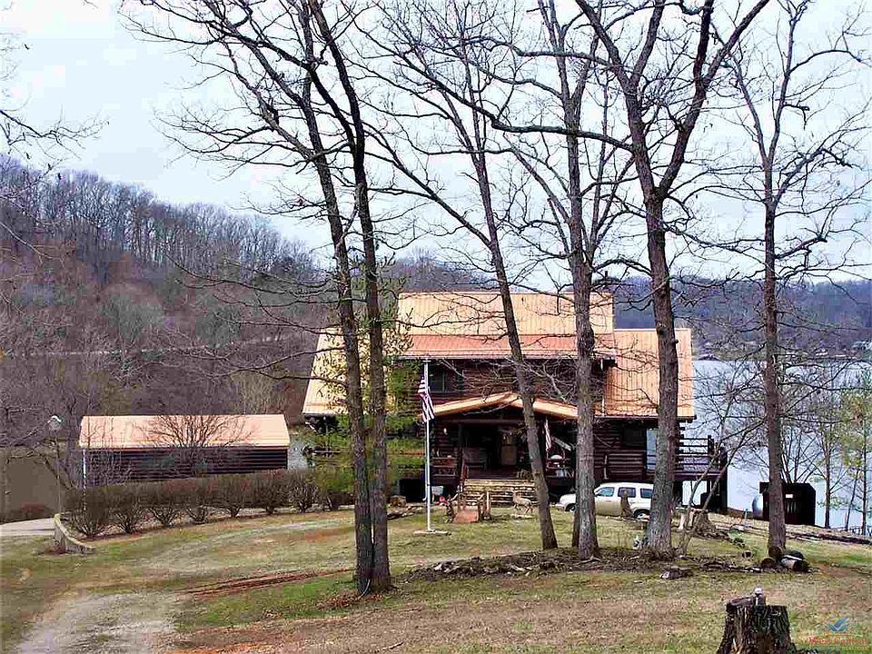 2nd image of 30637 Robinson Dr