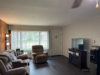 2nd image of 14726 S Blaine Ave