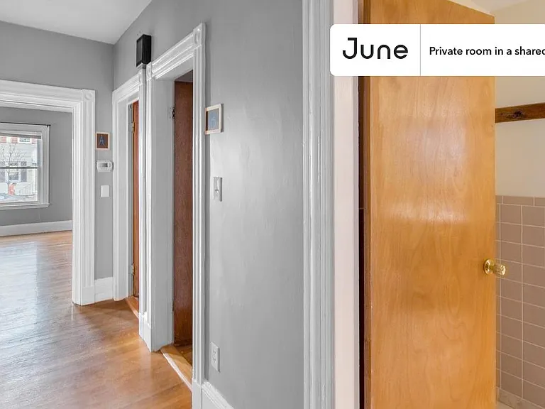 106 Beacon St #C — Photo 13