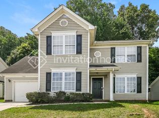 7122 Lowen Rd, Charlotte, NC 28269