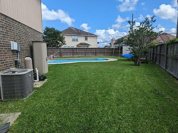 4th image of 3922 Accrington Ct