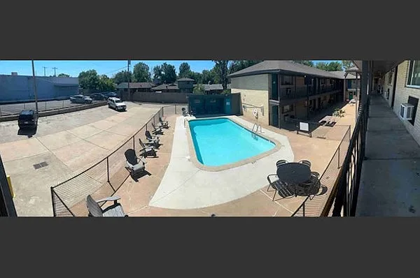 Building Photo - Malibu Apartments
