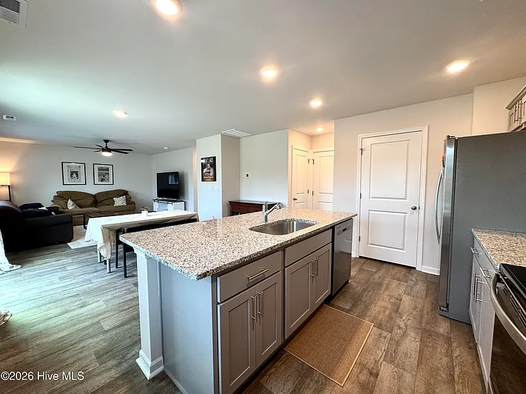 4017 Calabash Ct — Photo 9