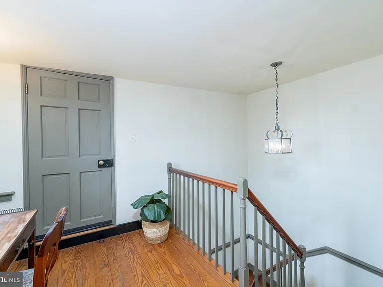 806 S Ann St — Photo 27