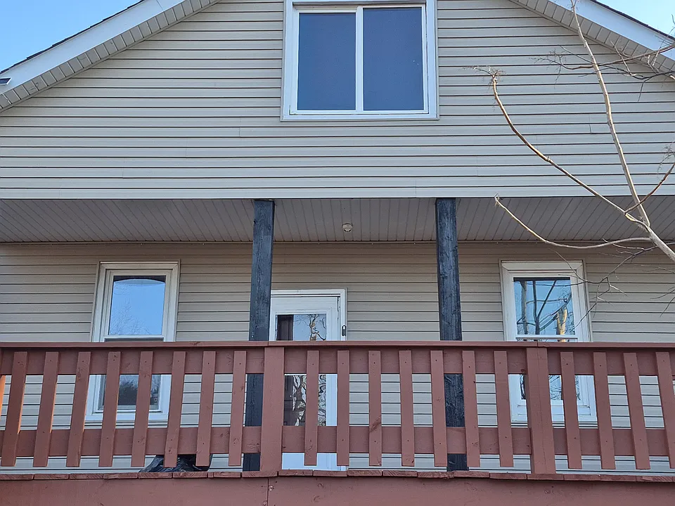 353 Lagro Ave