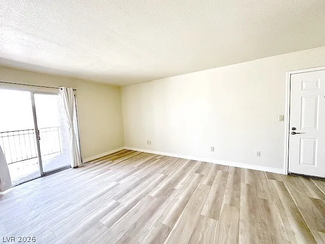 5314 River Glen Dr #288 — Photo 4