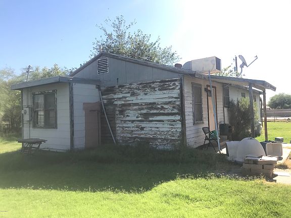 4th image of 3050 N 83rd Ave